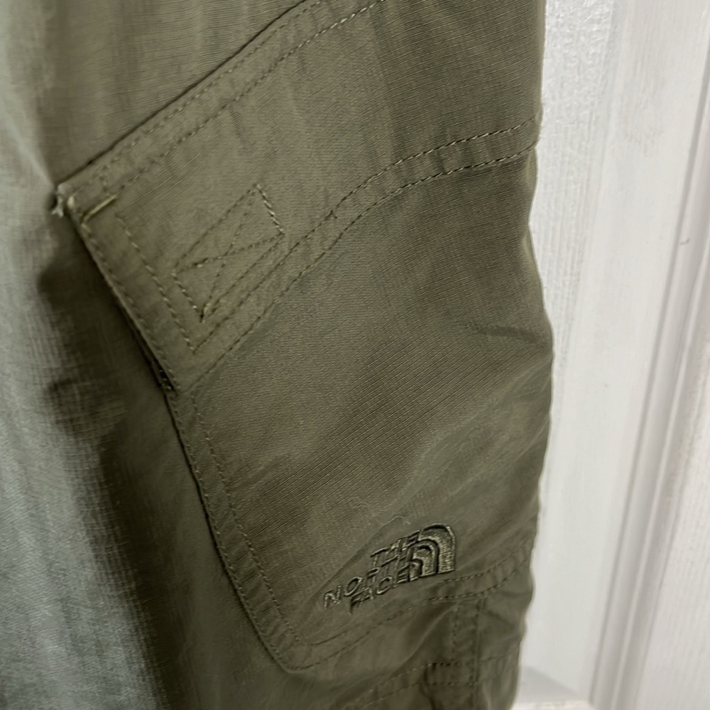 The North Face Nylon Cargo Shorts Olive Green Utility Hiking Outdoor - Picture 8 of 16